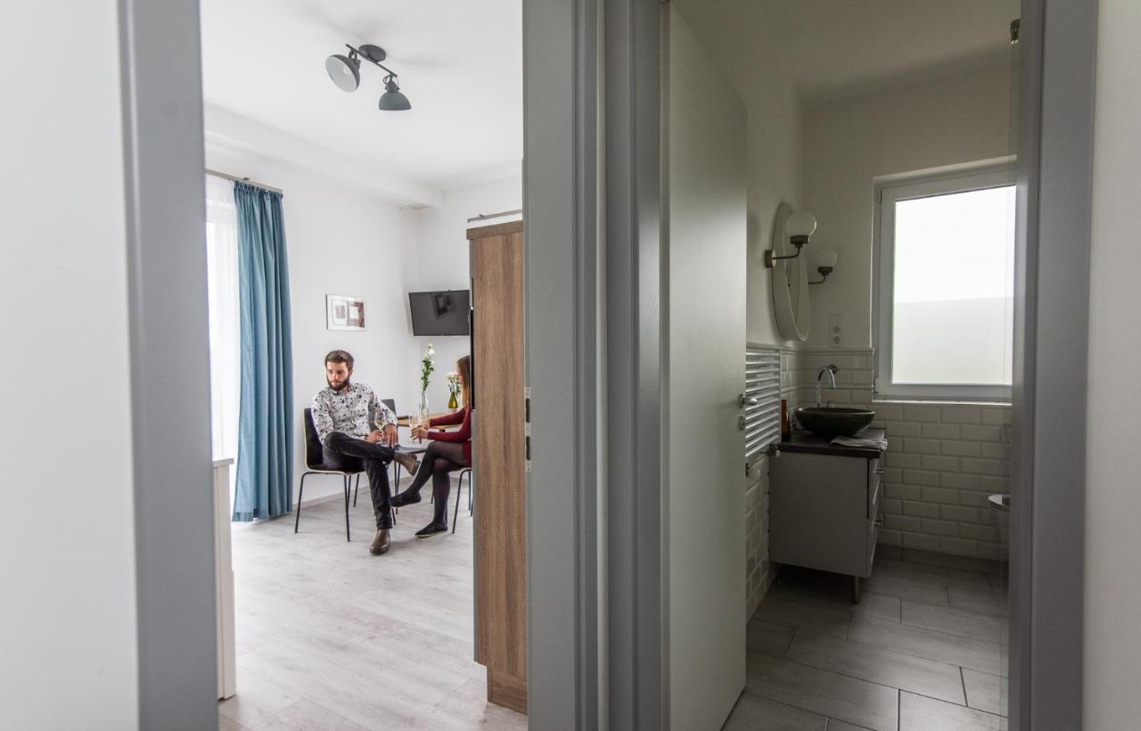 אטייק Vinorell Apartman מראה חיצוני תמונה