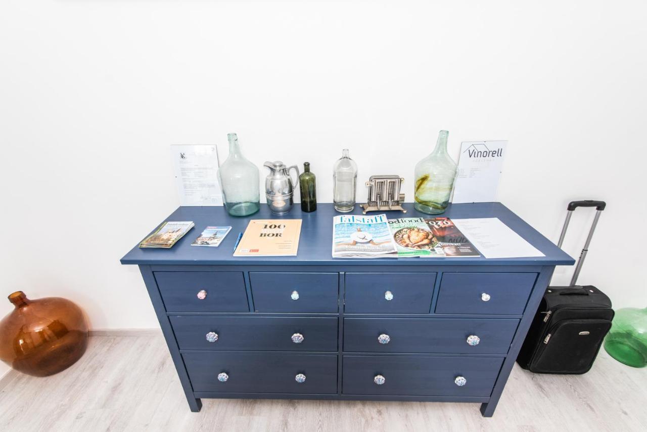 אטייק Vinorell Apartman מראה חיצוני תמונה