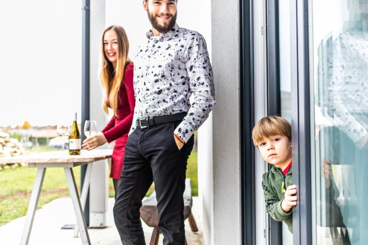 אטייק Vinorell Apartman מראה חיצוני תמונה